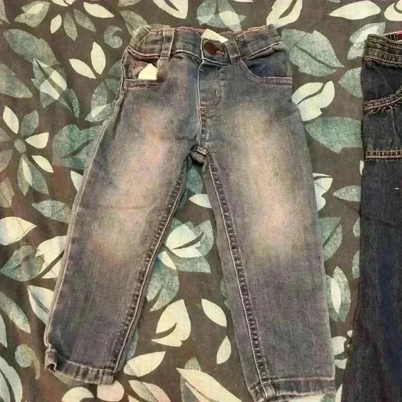 Jeans 2T - Picture 3 of 4
